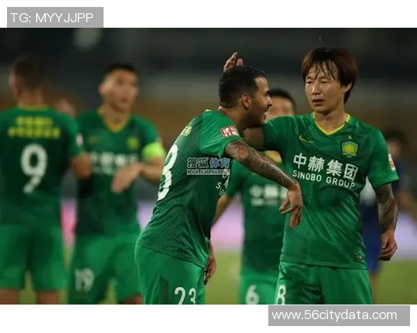 国安与苏宁赛场冲突视频曝光引发热议球迷反应各异