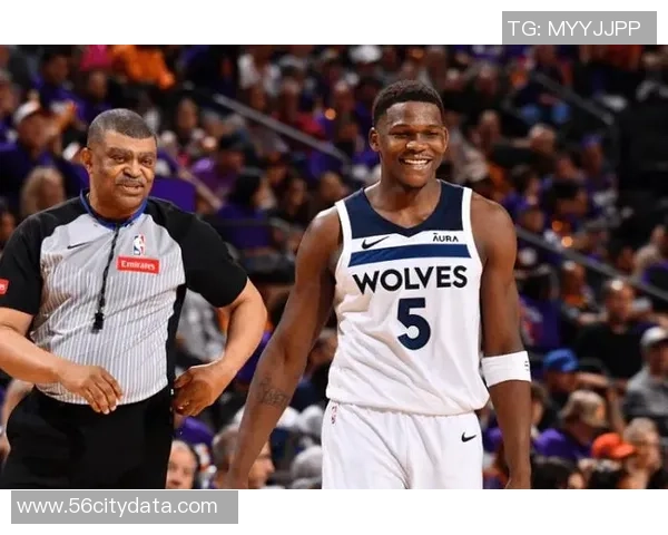 戈亚斯与格林蒂安激战正酣谁能在赛场上笑到最后